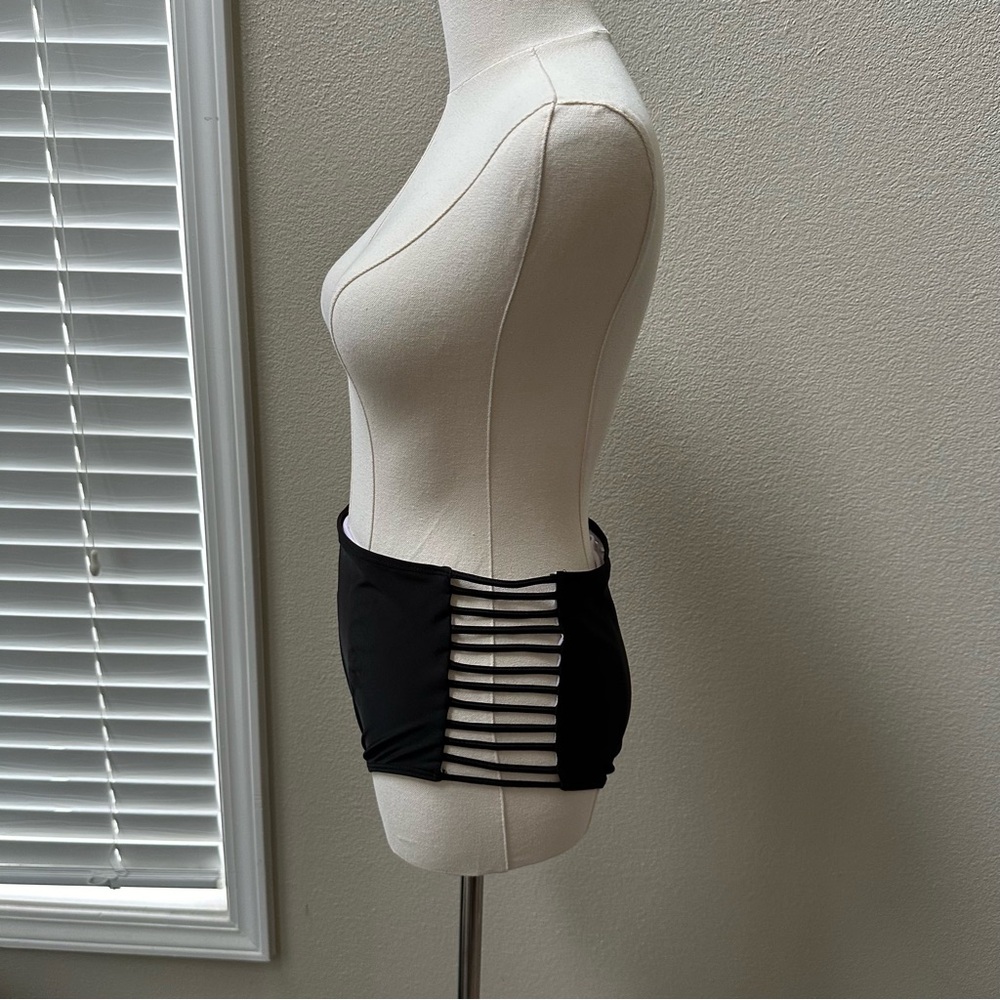NWOT High-Waisted Swim Bottoms